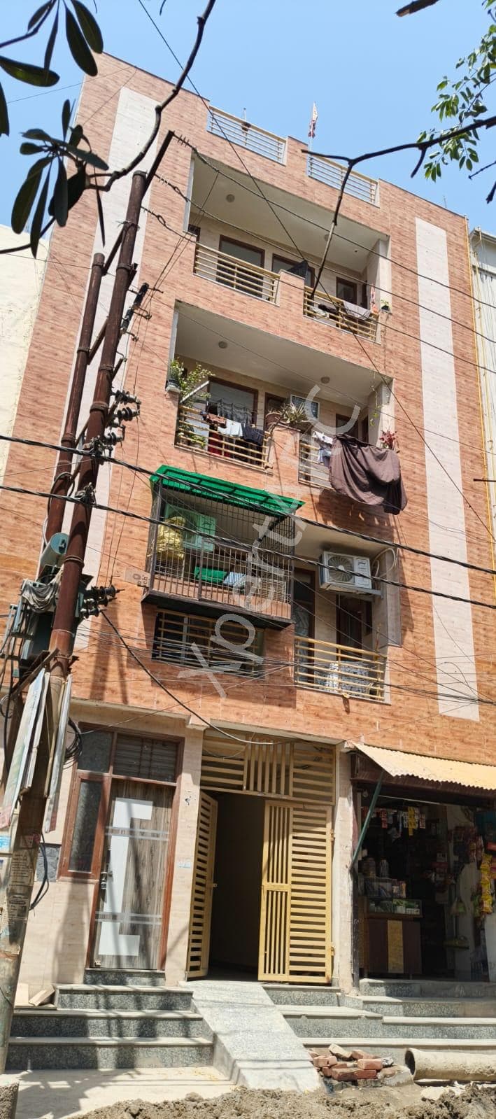 Property Photos 18