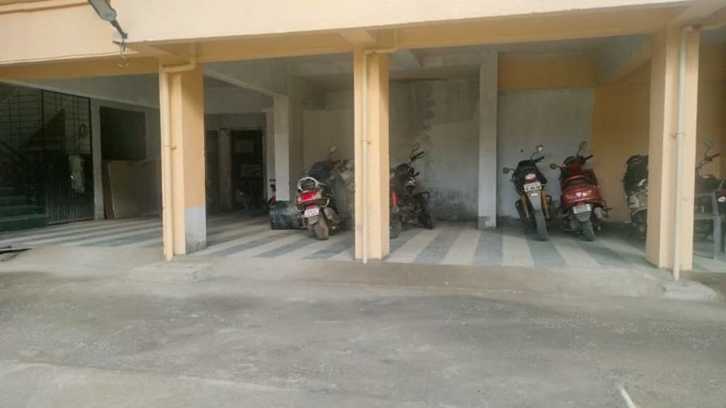 Property Photos 5