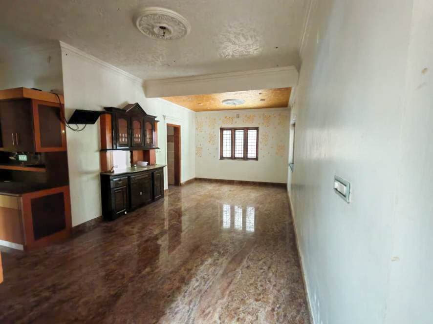 Property Photos 19