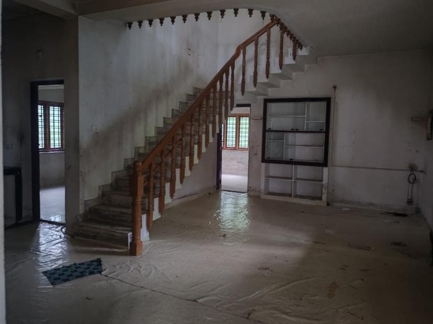 Property Photos 23
