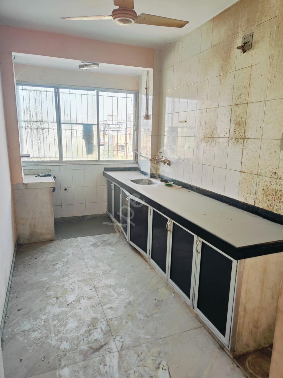 Property Photos 8