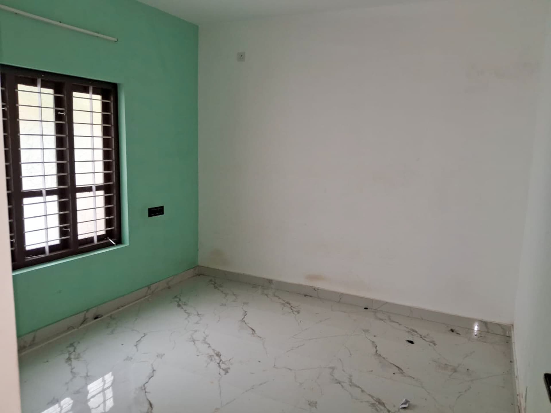 Property Photos 8