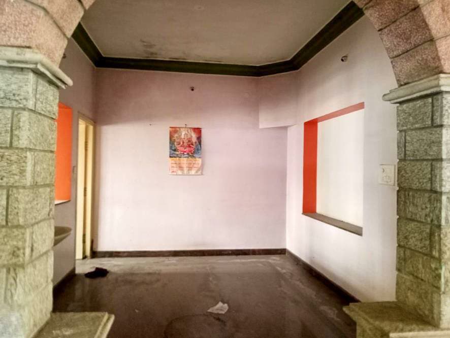 Property Photos 5