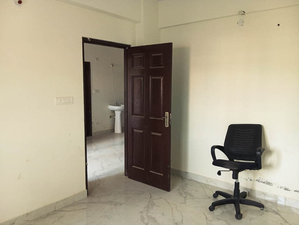 Property Photos 9