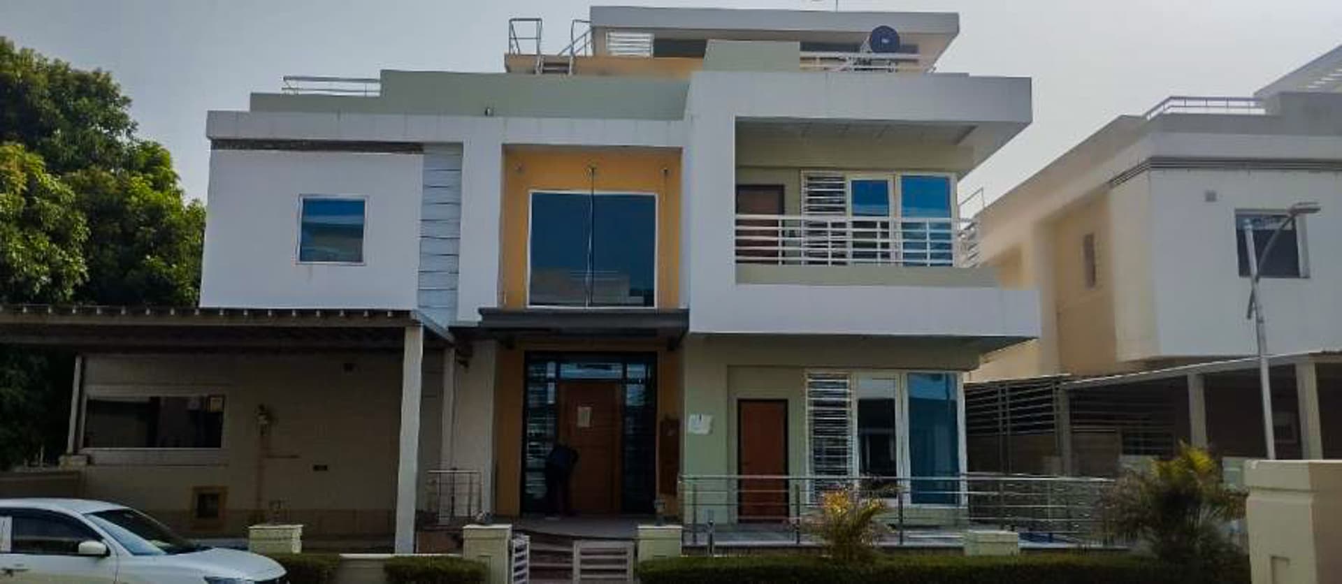 Property Photos 11