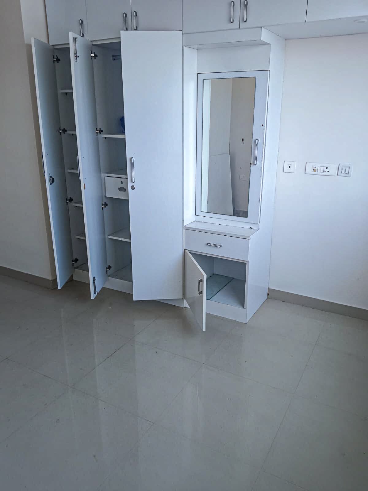 Property Photos 7