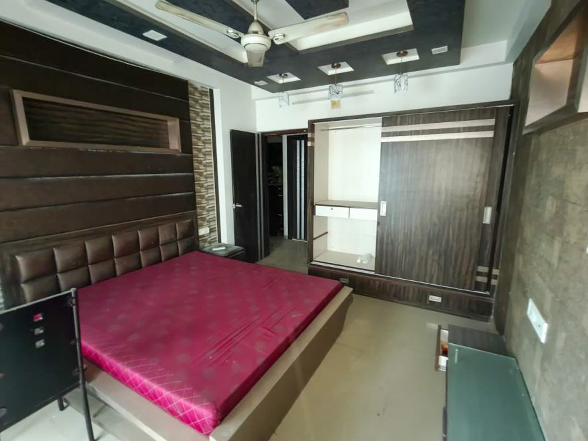 Property Photos 5