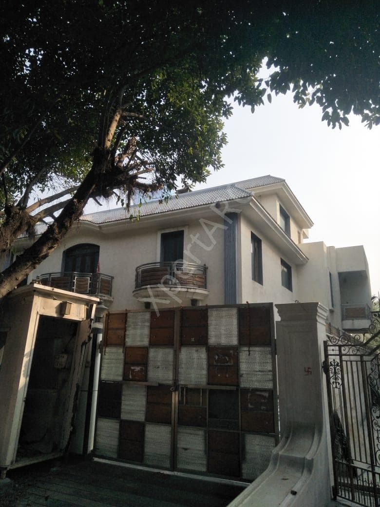 Property Photos 6