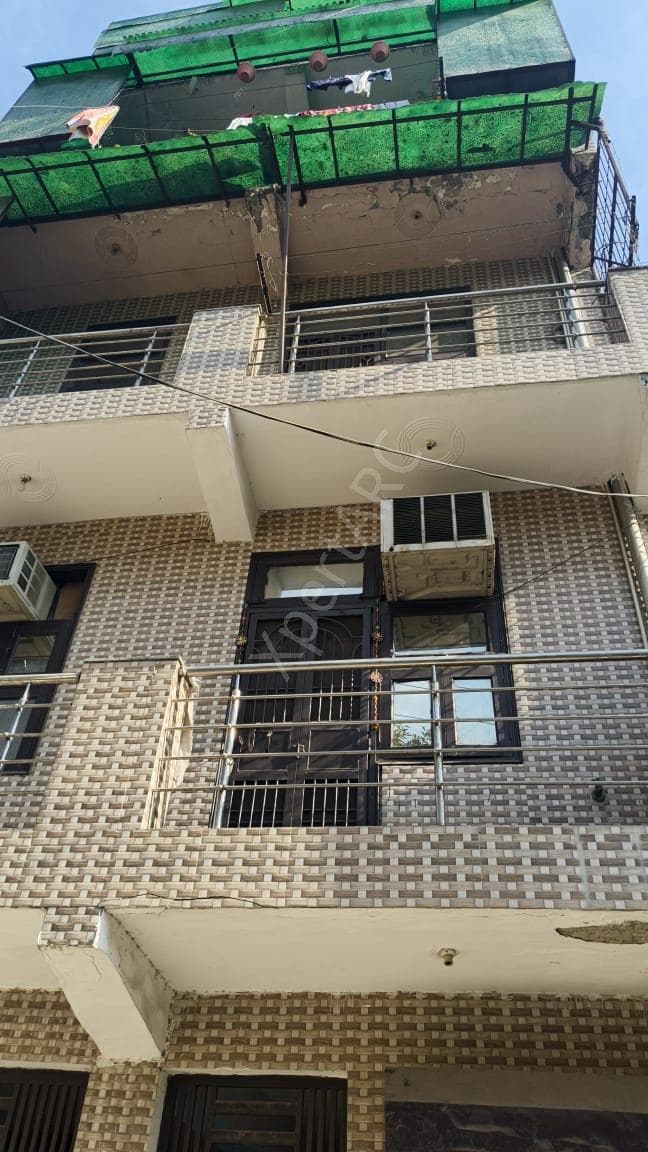 Property Photos 5