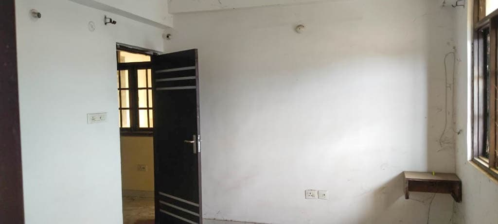Property Photos 11