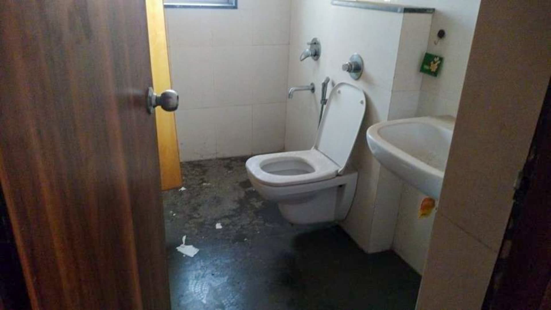 Property Photos 8