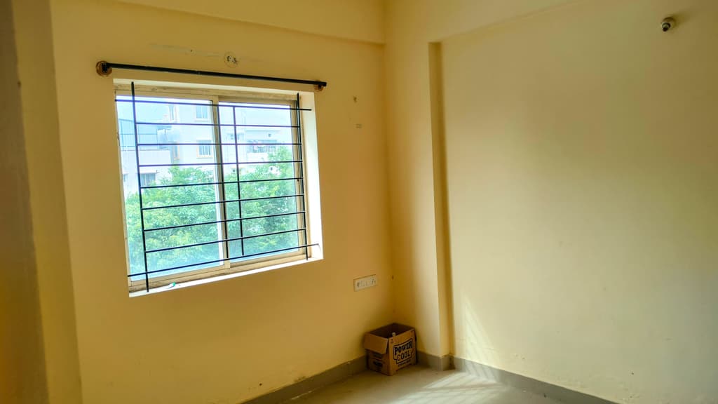 Property Photos 18