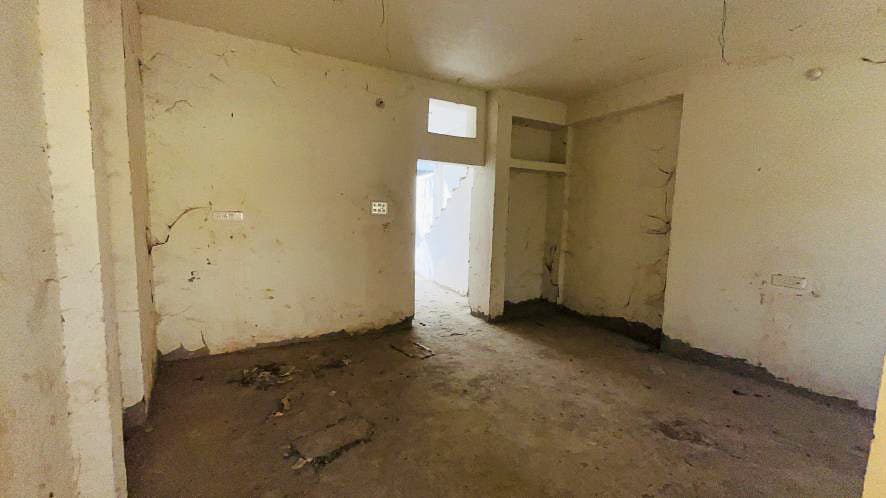 Property Photos 9