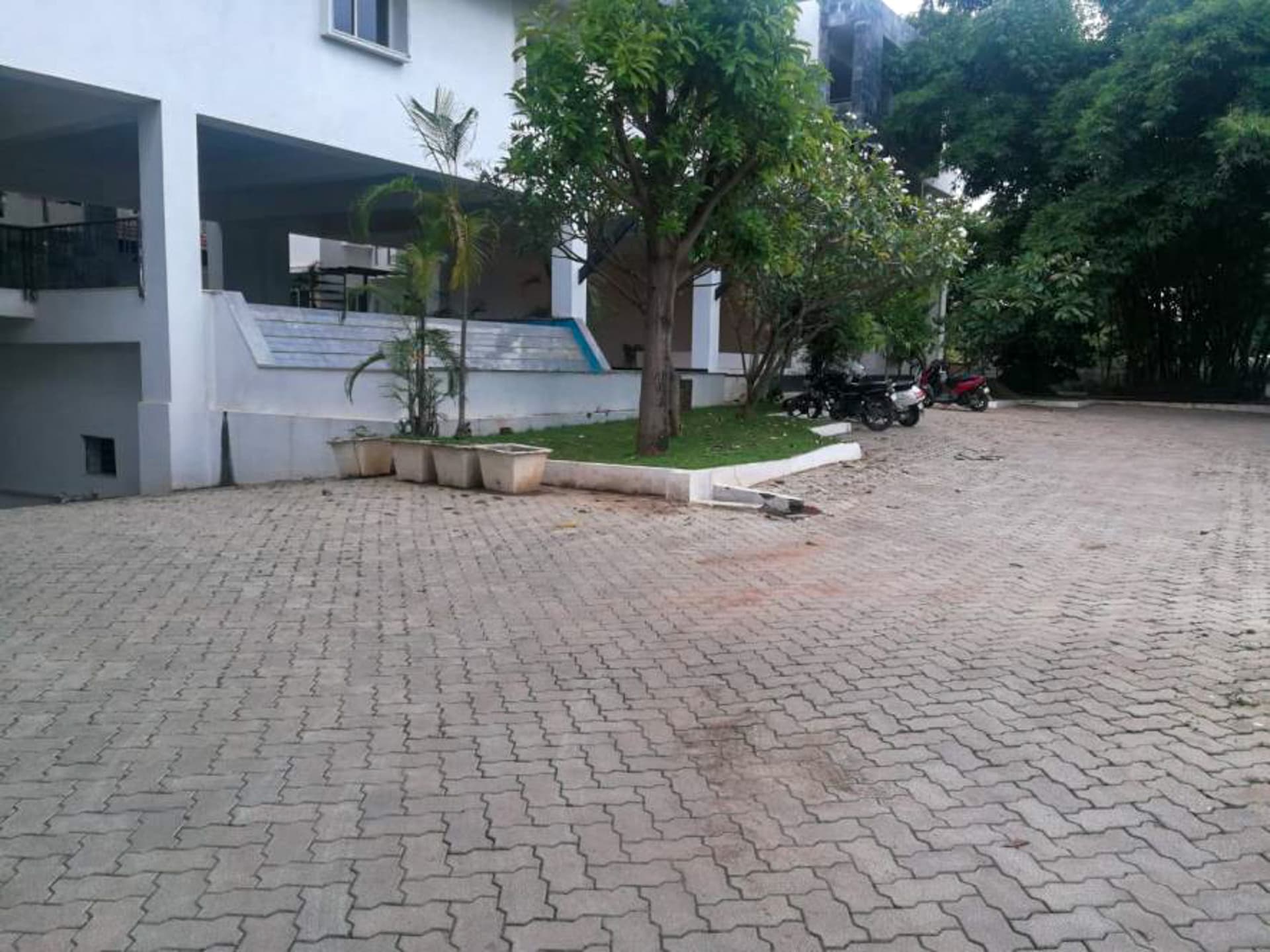 Property Photos 12