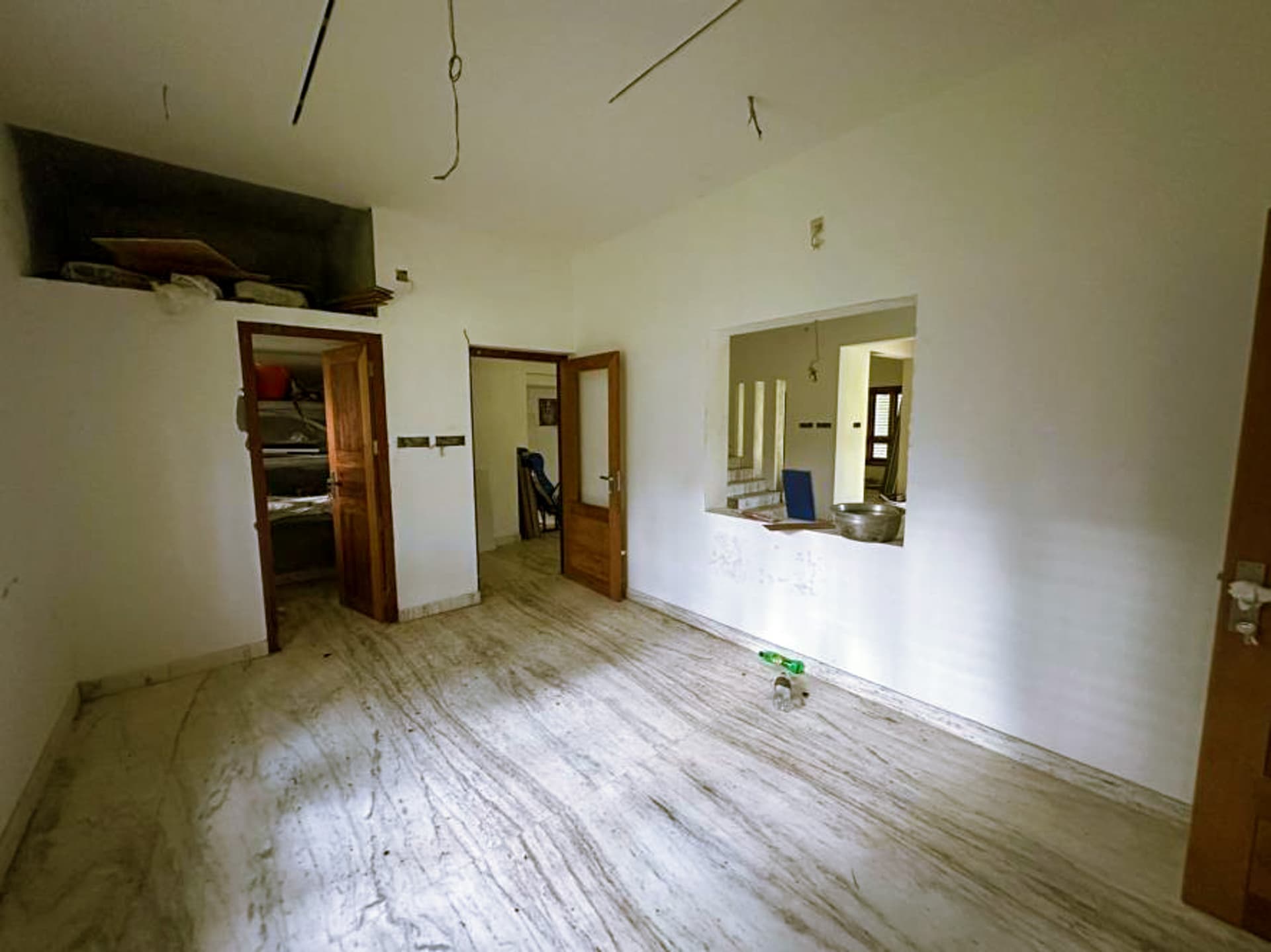 Property Photos 16