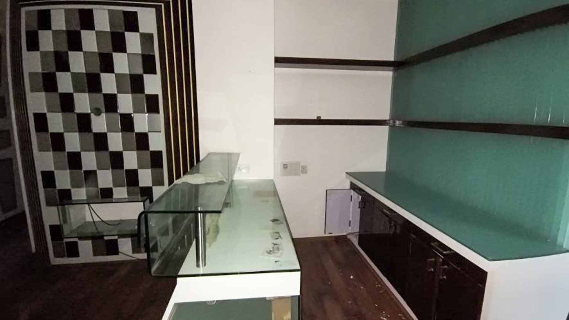 Property Photos 30