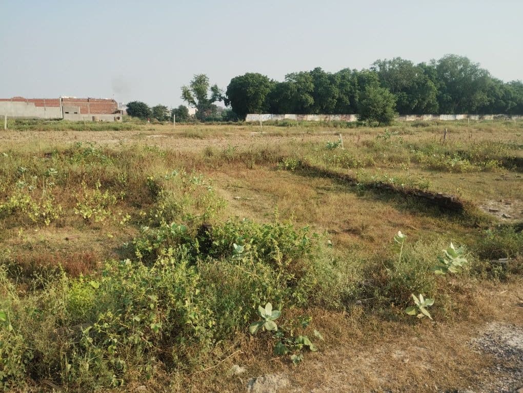 Property Photos 9