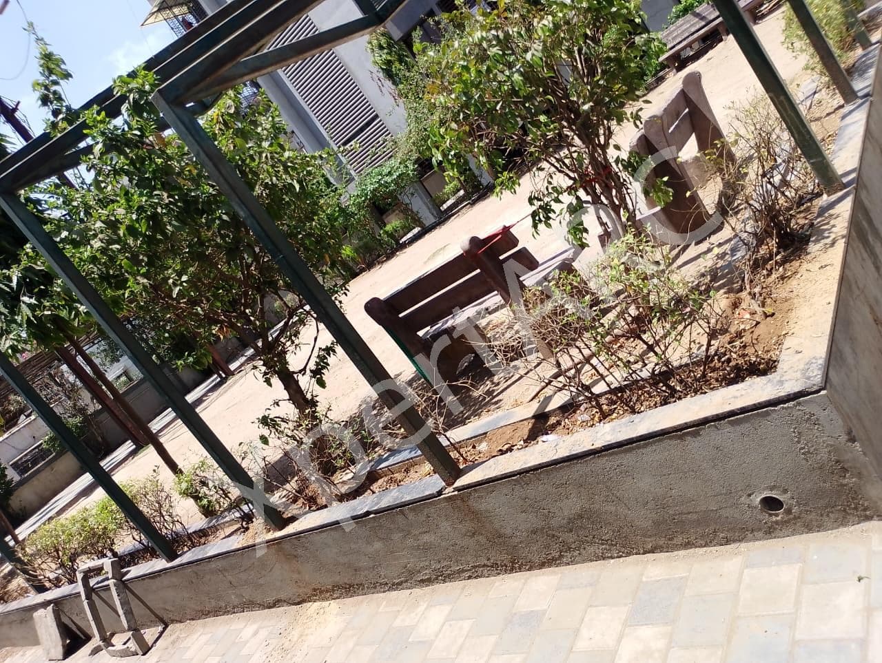 Property Photos 8