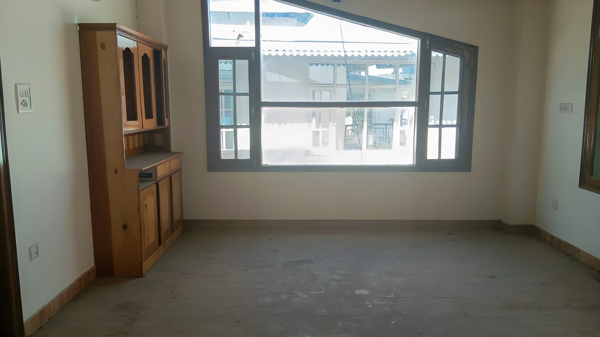 Property Photos 6
