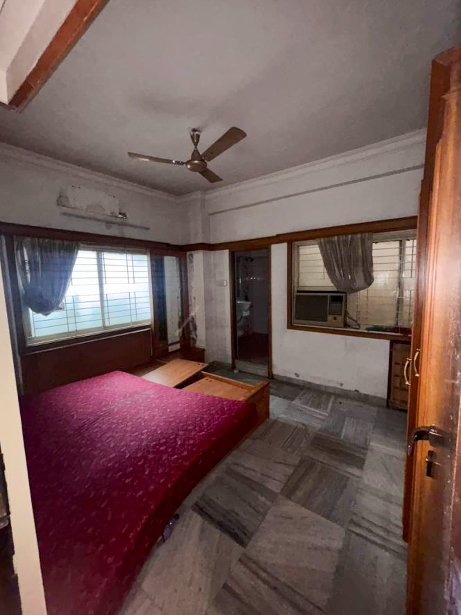 Property Photos 12