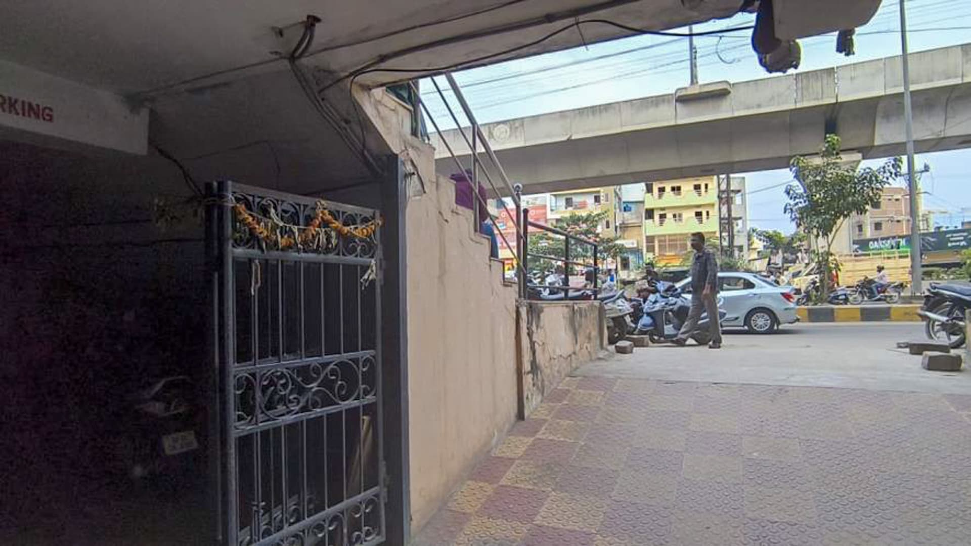 Property Photos 6