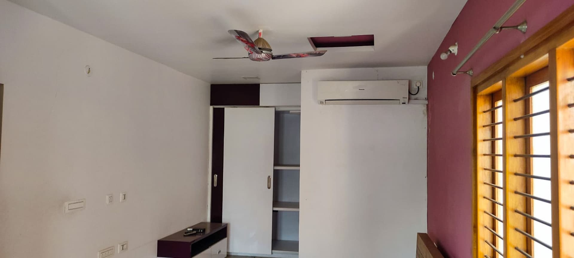 Property Photos 25