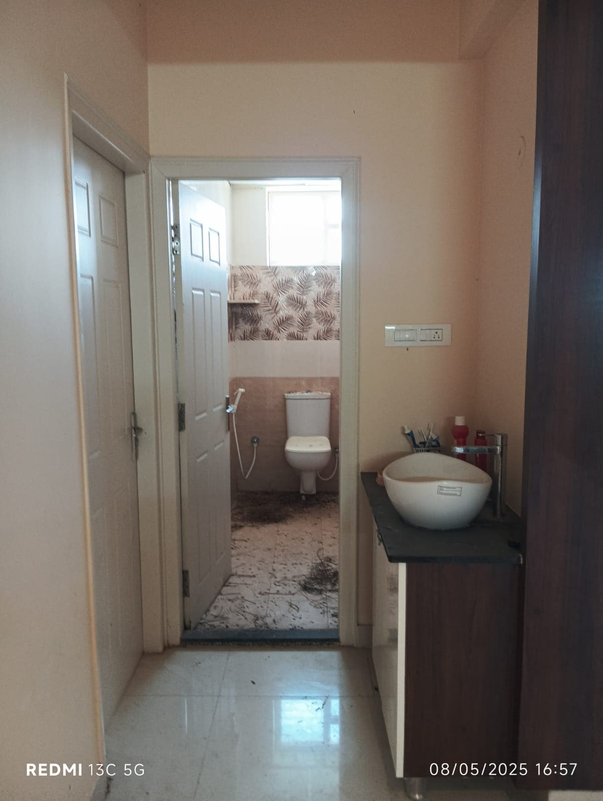 Property Photos 17