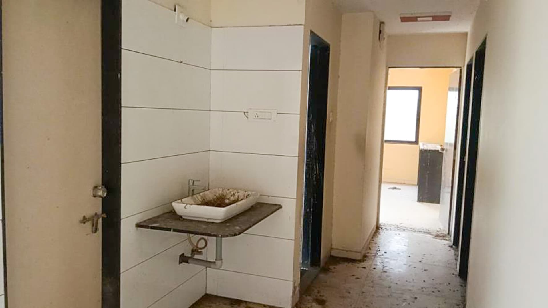 Property Photos 28