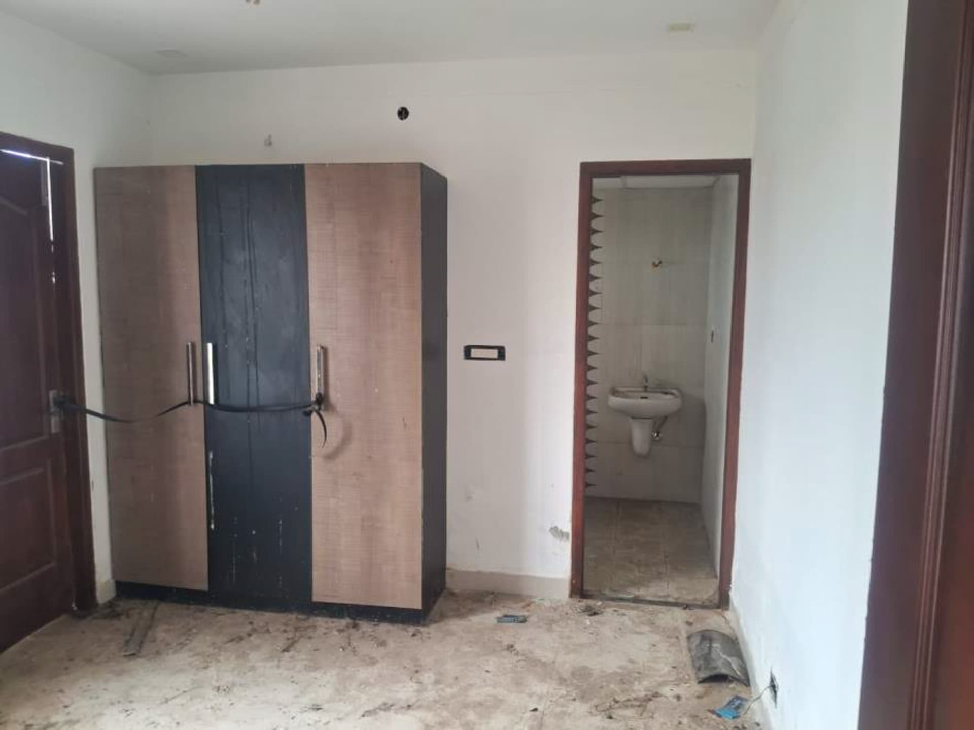 Property Photos 17