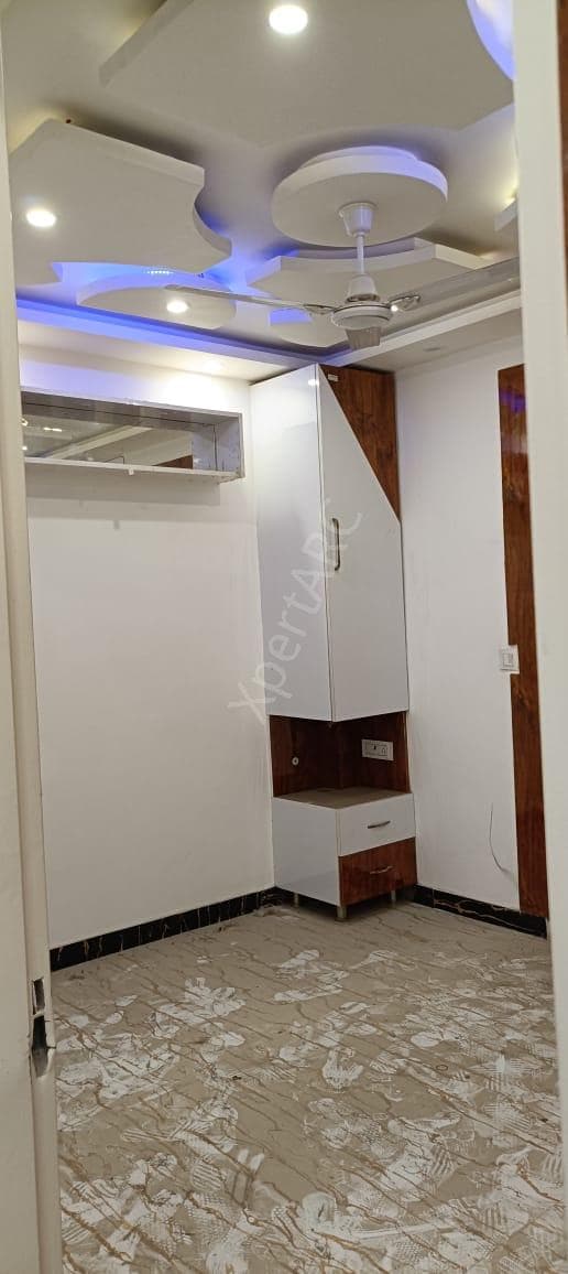 Property Photos 5