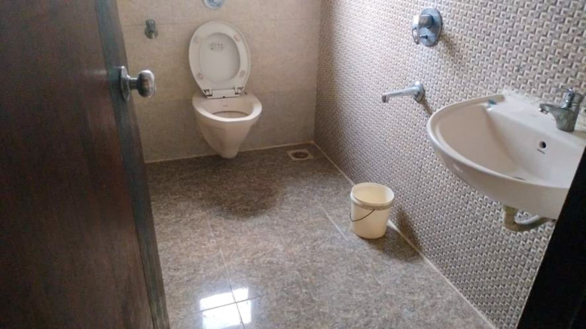 Property Photos 5