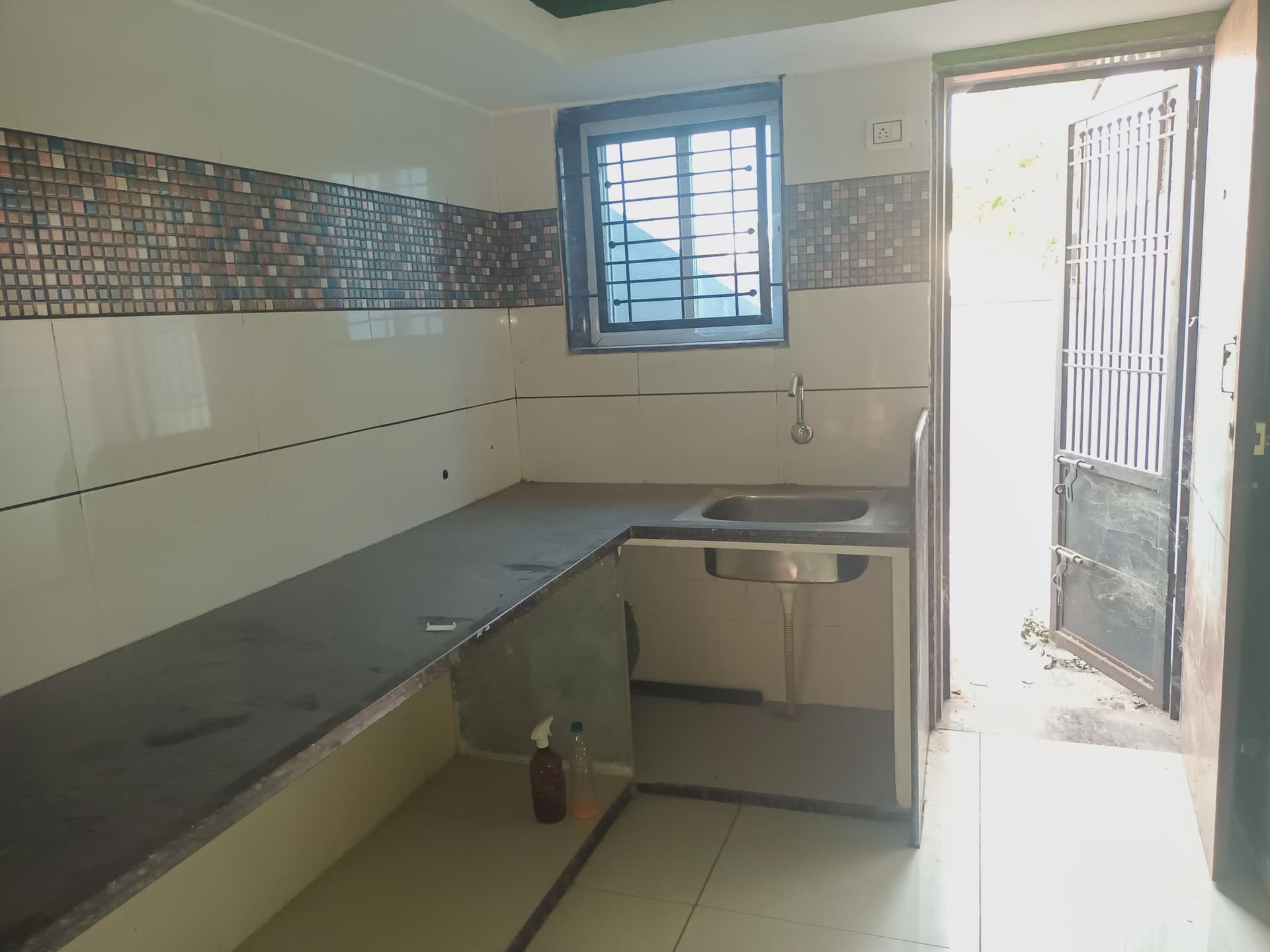 Property Photos 9