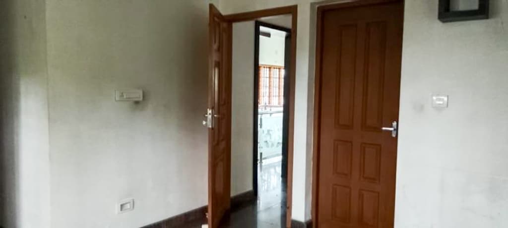 Property Photos 29