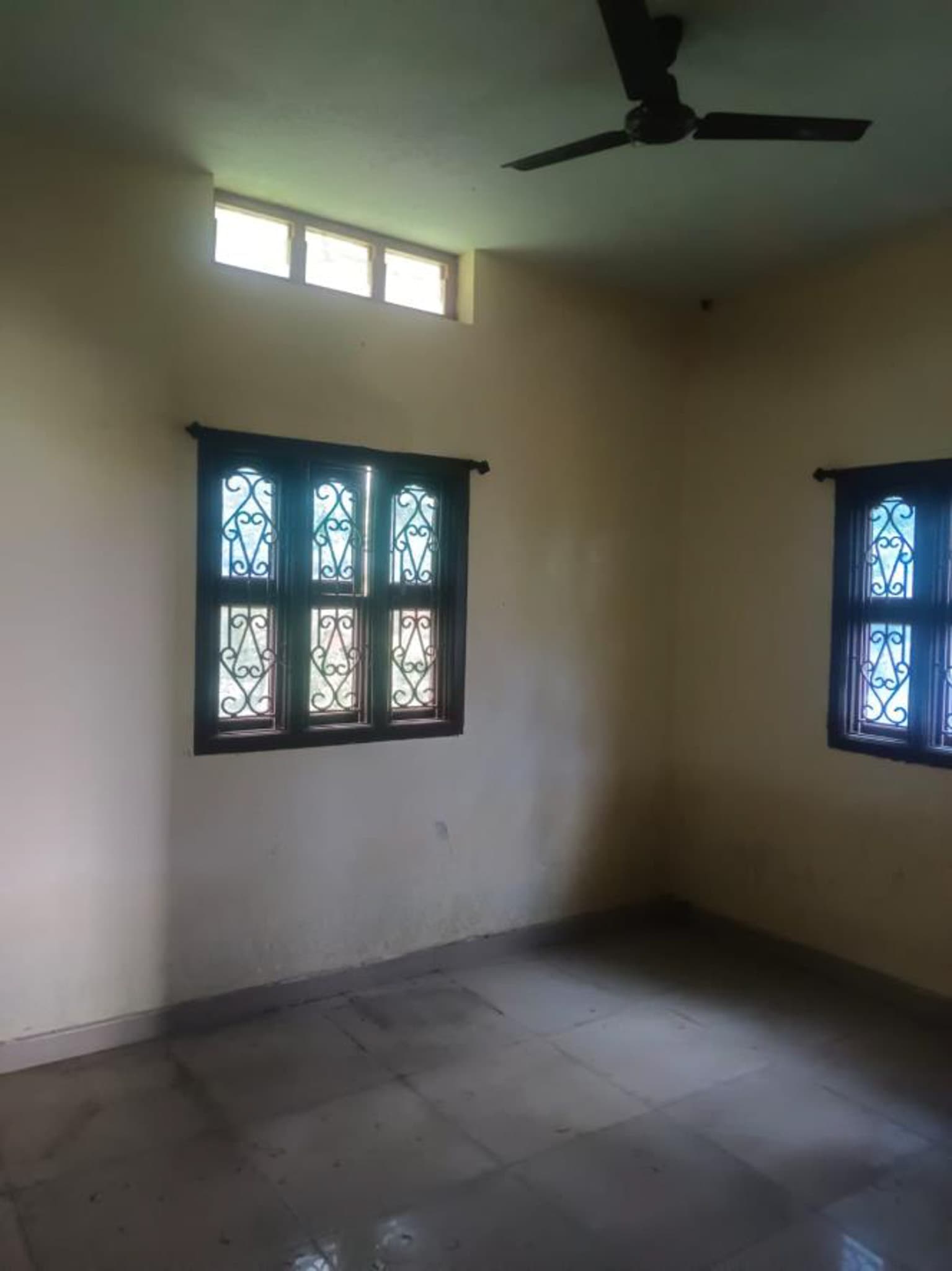 Property Photos 18