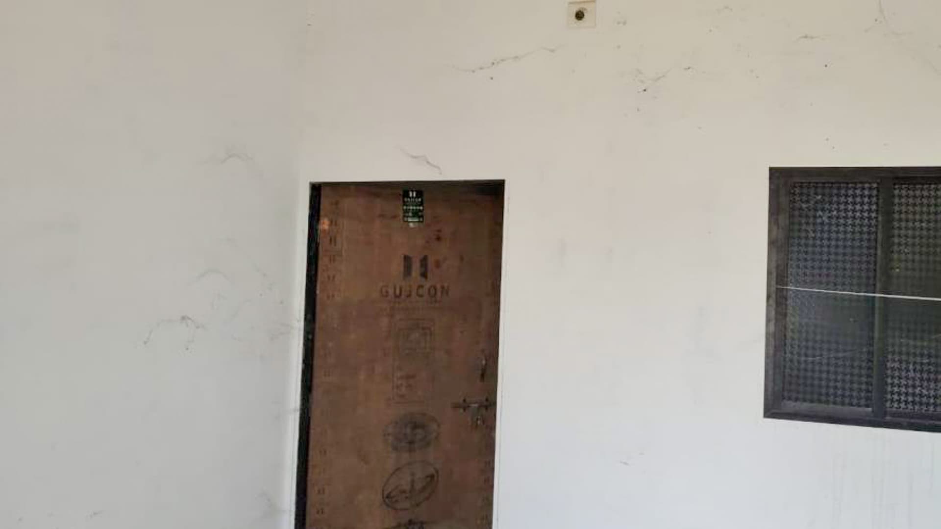 Property Photos 7