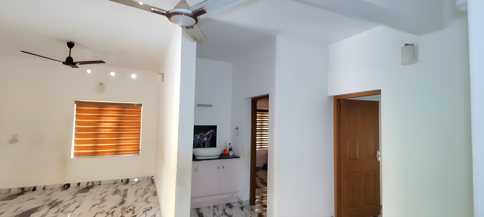 Property Photos 33