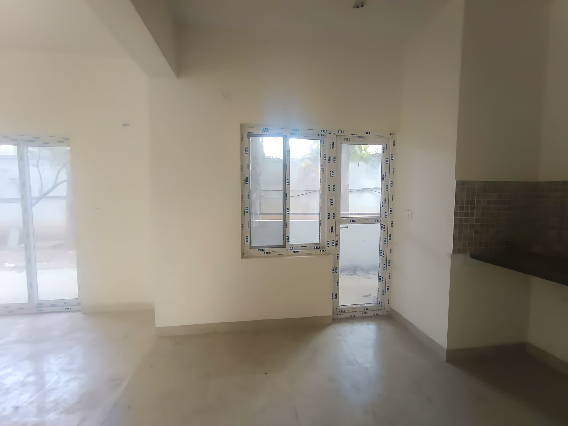 Property Photos 25