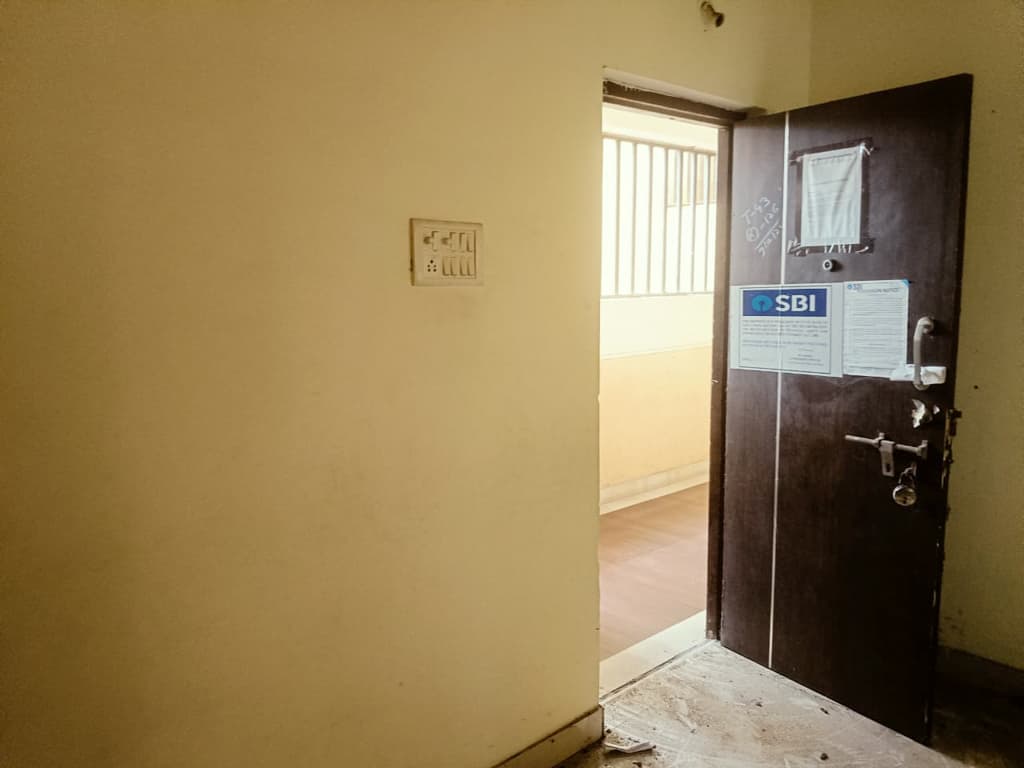 Property Photos 6