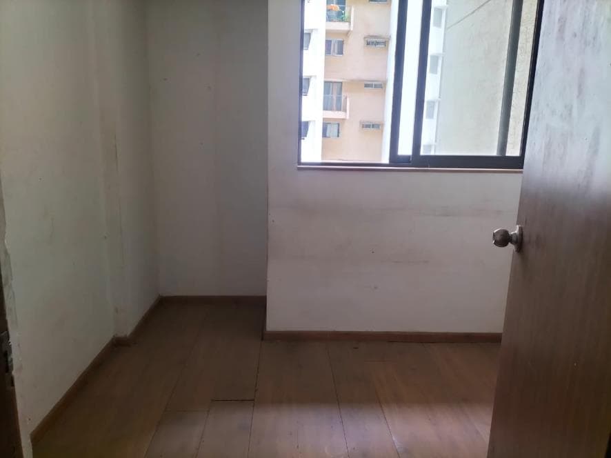 Property Photos 26