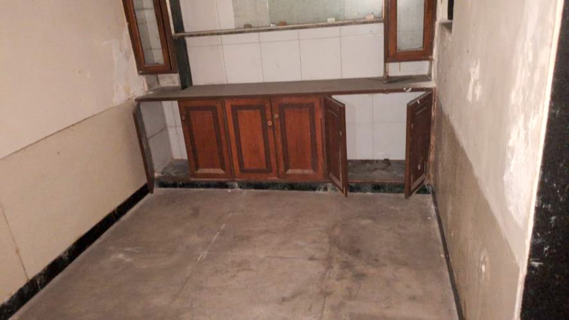 Property Photos 11