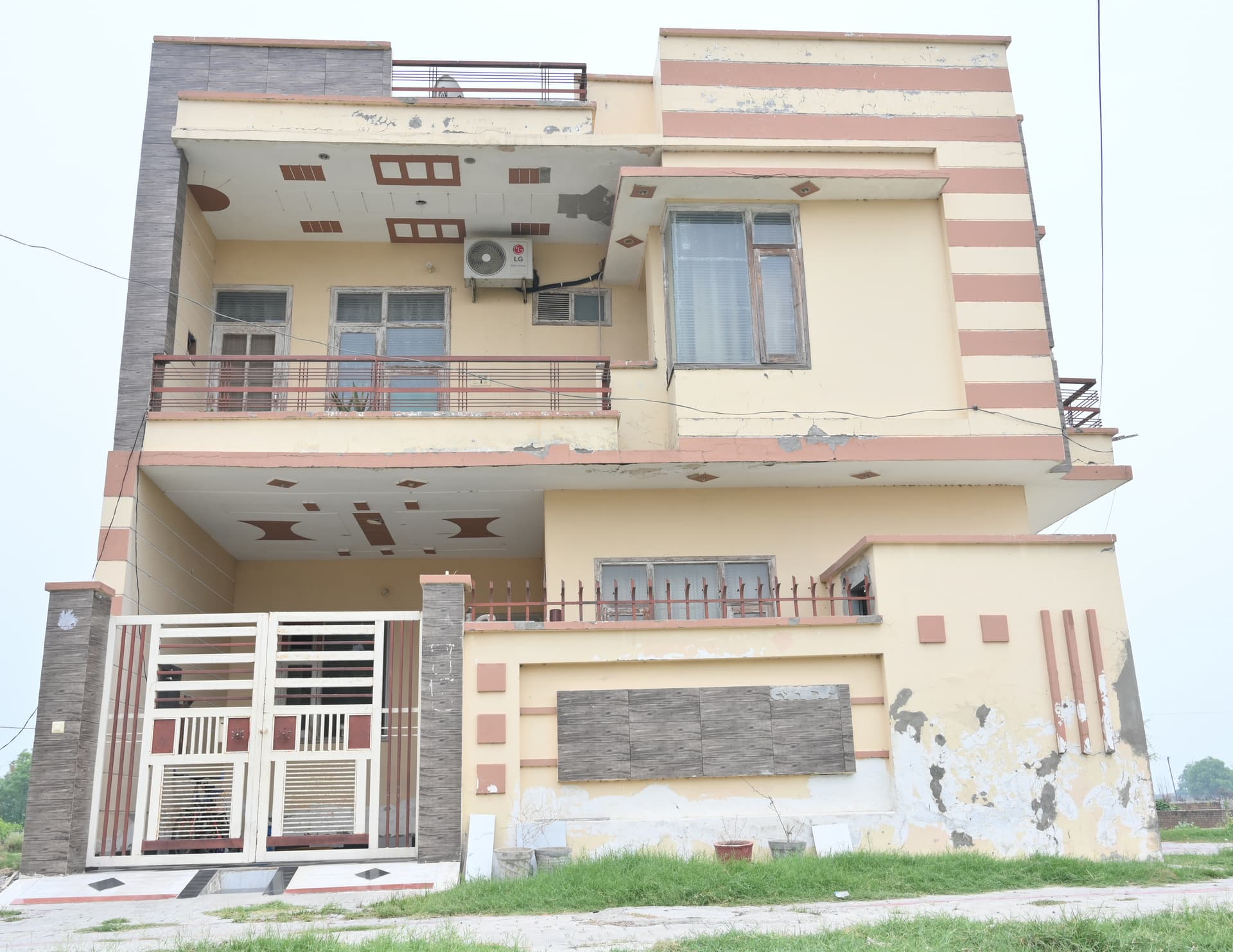 Property Photos 1