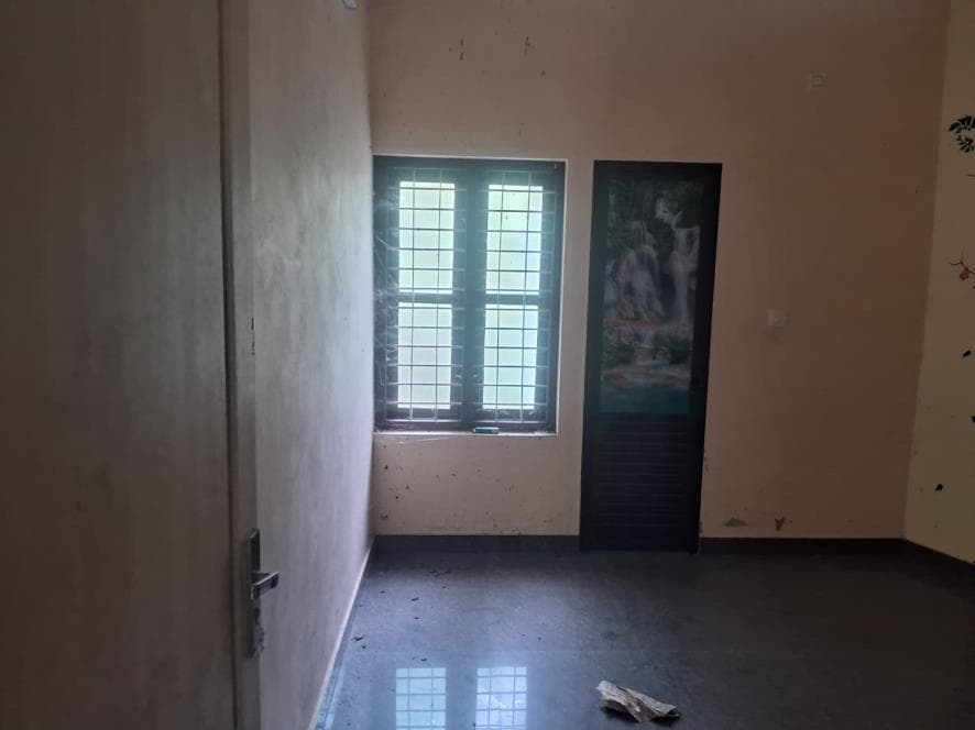 Property Photos 9
