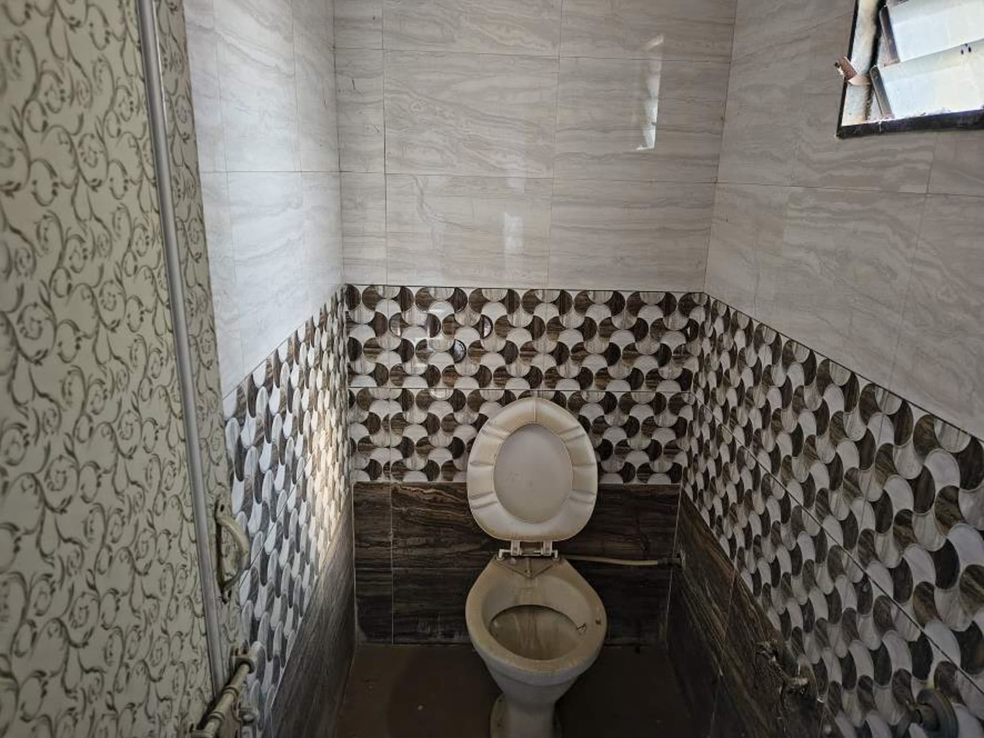 Property Photos 7