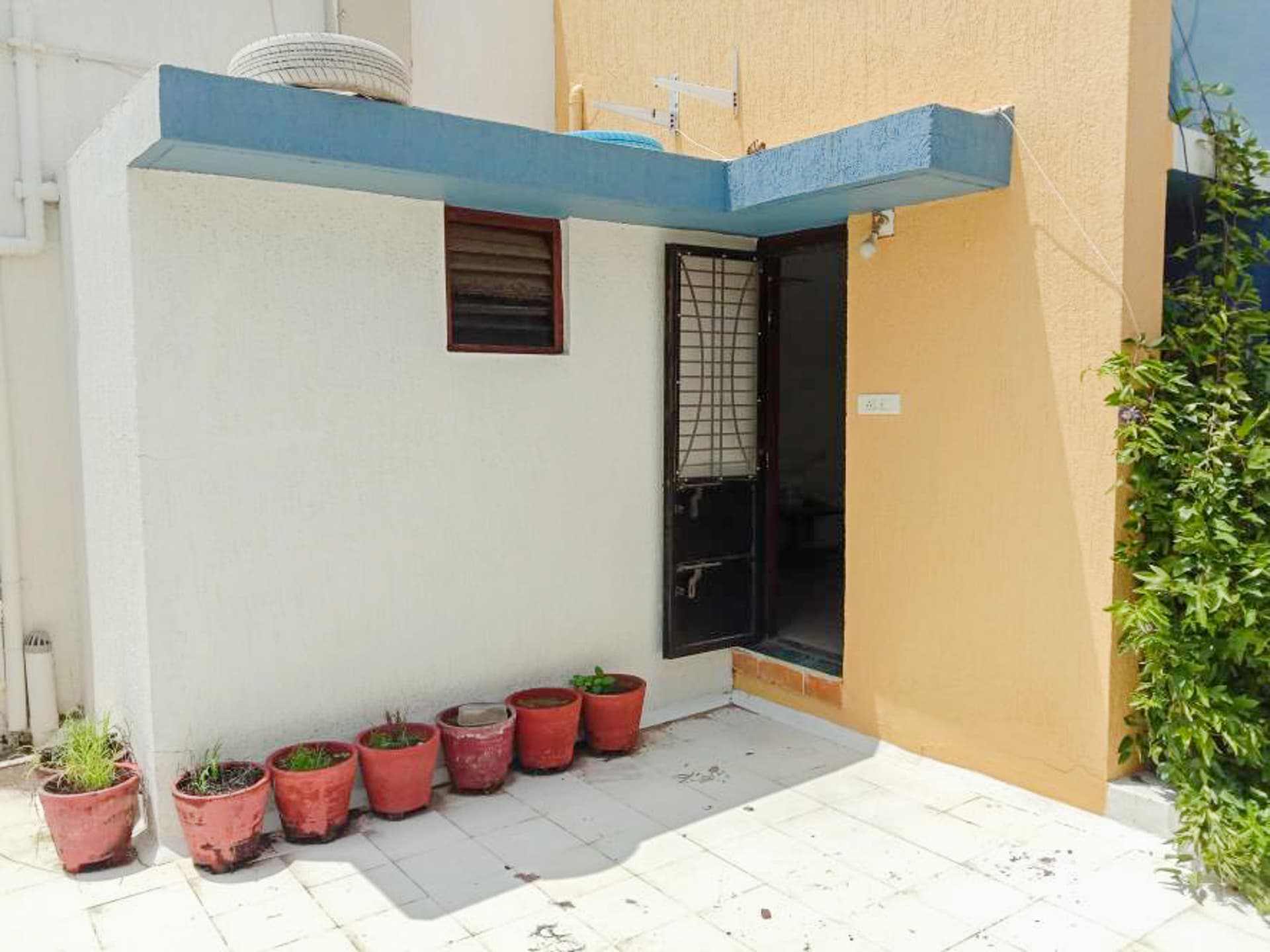 Property Photos 6