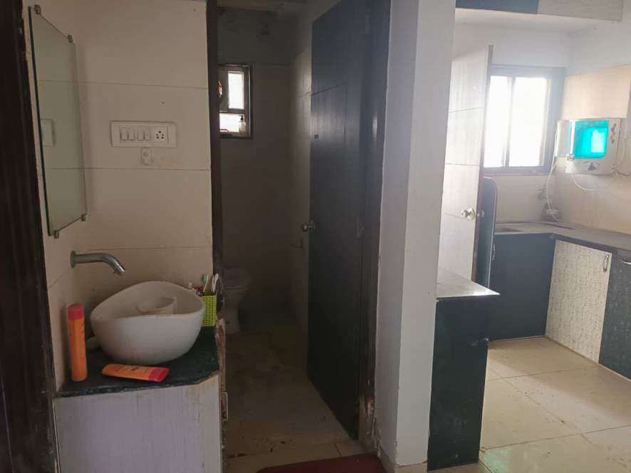 Property Photos 6