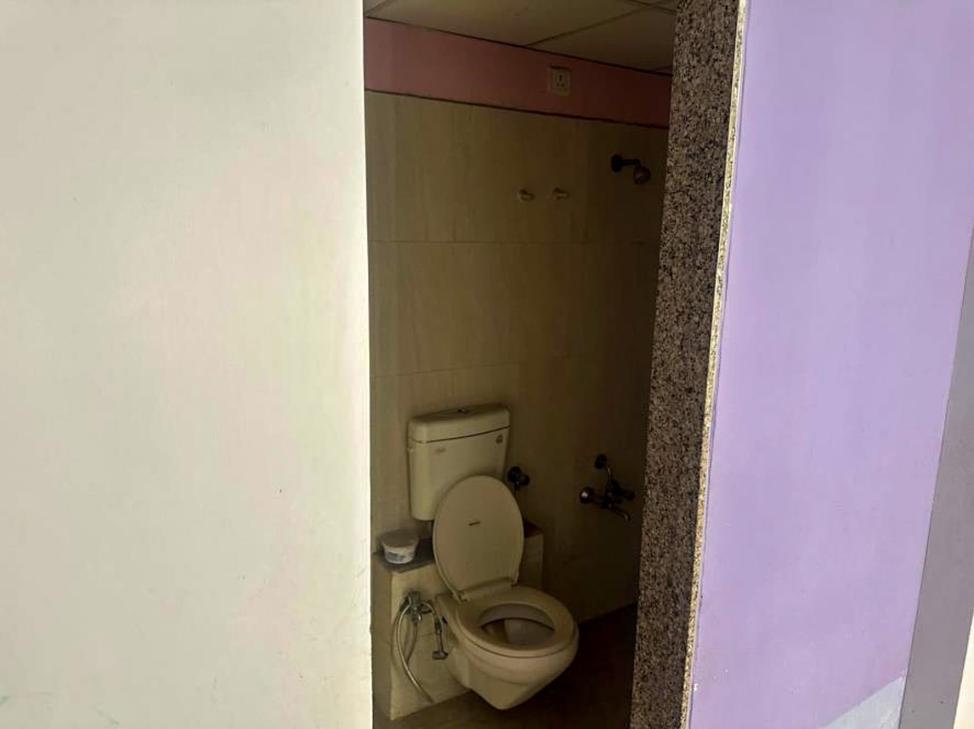 Property Photos 12
