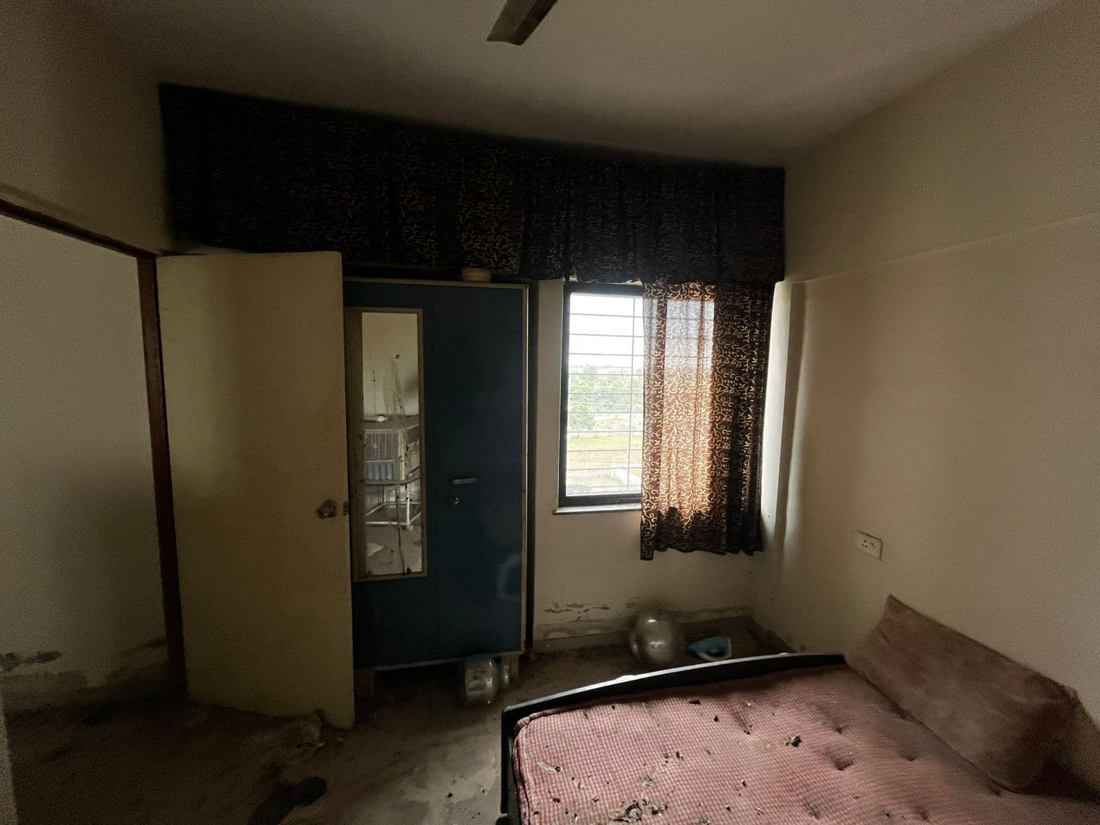 Property Photos 5