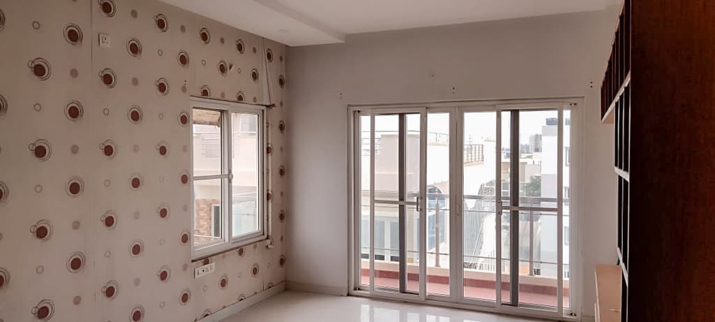 Property Photos 6