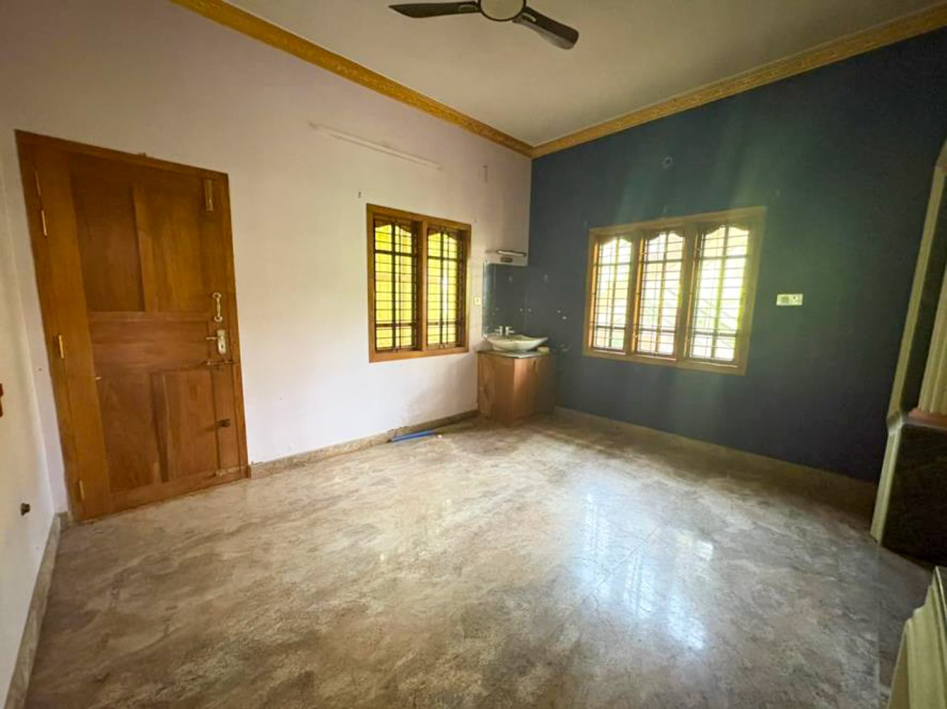 Property Photos 5