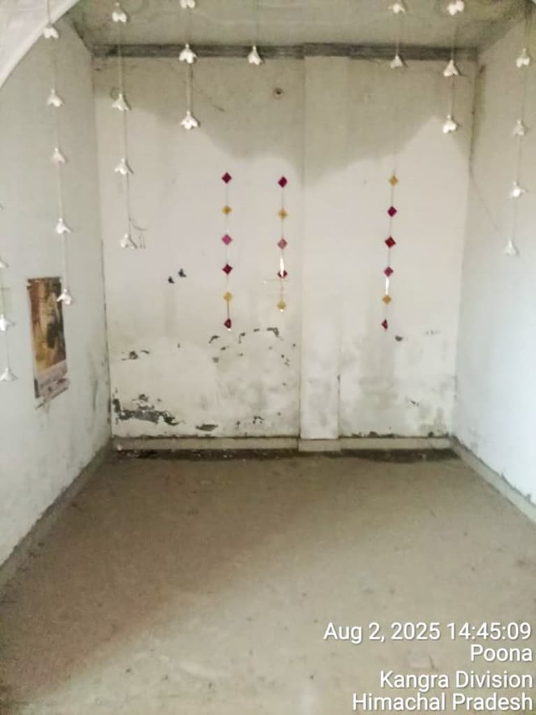 Property Photos 8